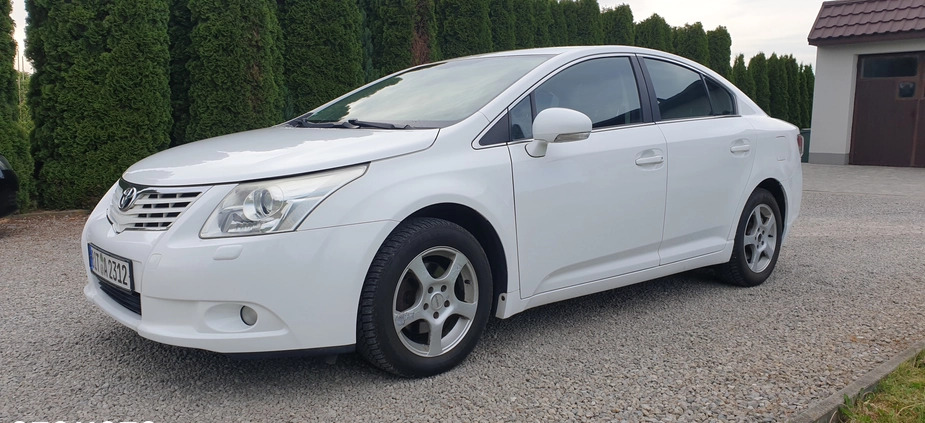 Toyota Avensis cena 25900 przebieg: 238000, rok produkcji 2009 z Sandomierz małe 529